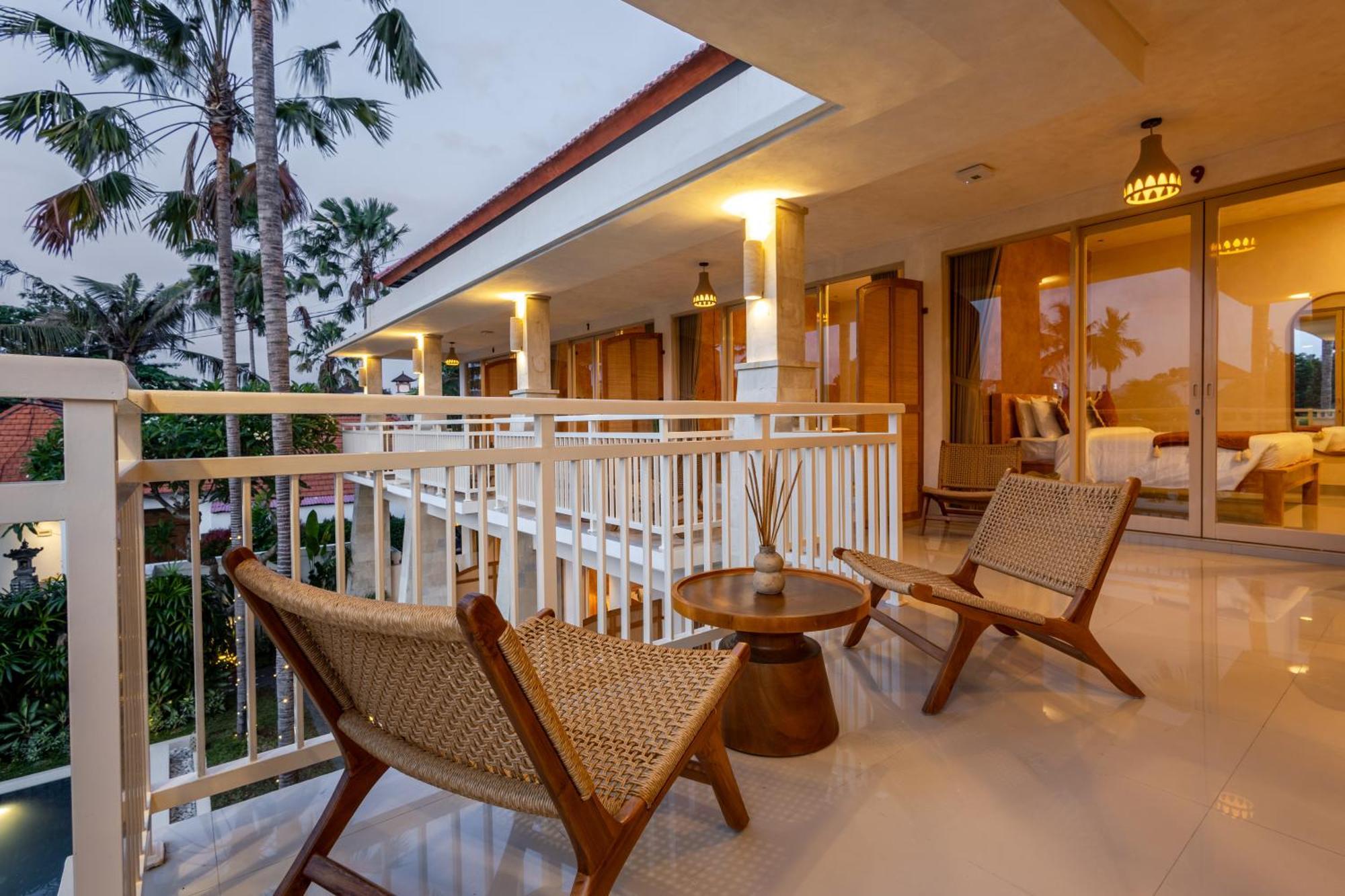 Kalm Bali Hotel Canggu  Exterior photo